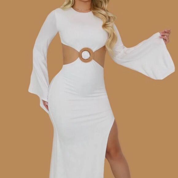 Elegant White Cut-Out Maxi Dress - Picture 1 of 3